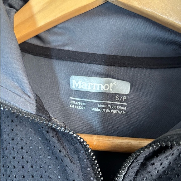 MARMOT Womens Full Zip Jacket Small Black Perforated Lightweight Running Outdoor - Picture 3 of 13